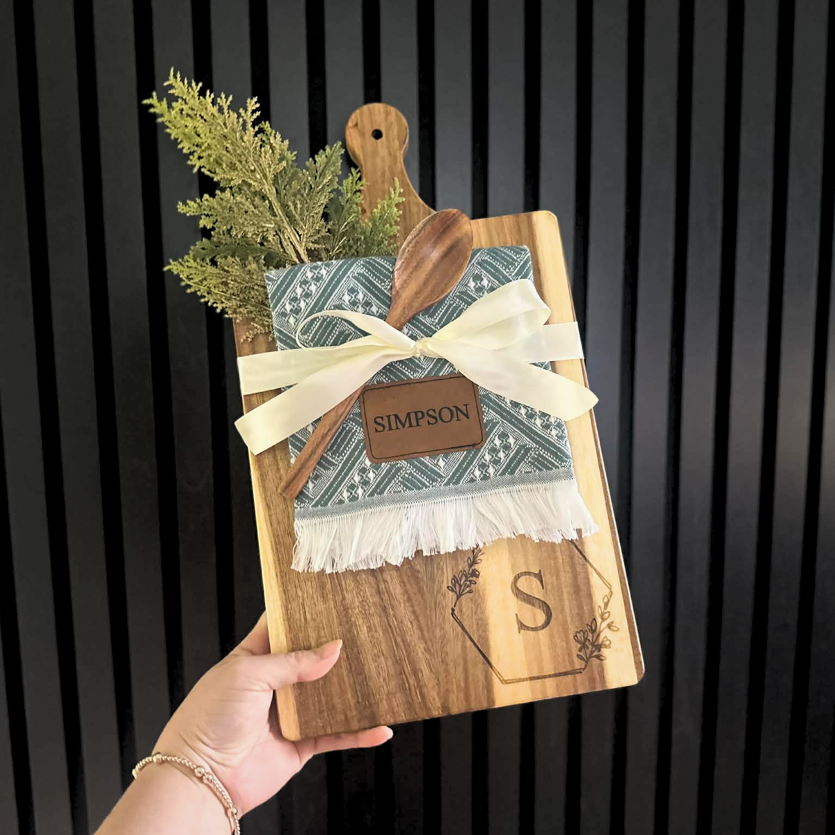 Personalized Cutting Board Gift Set