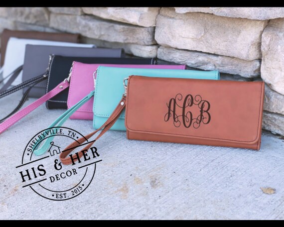 Custom Valentine Gift for Her | Valentines Day | Monogram Purse | Wristlet Wallet | Clutch Purse | Personalized Gift | Leather Wristlet